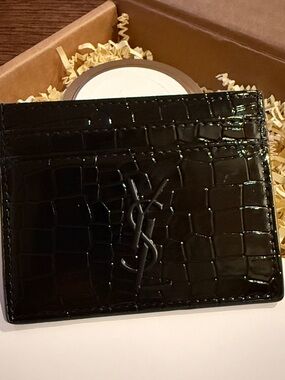 Black Croc-Embossed Patent Card Holder